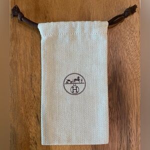 Hermes Dust Bag in Beige Herringbone Approximately 4 x 7 inches